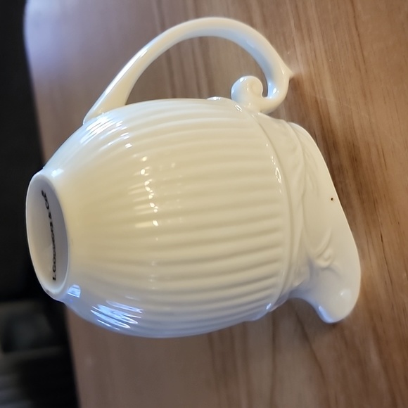 I.GODINGER & CO. IVORY CREAMER PITCHER. - Picture 6 of 6
